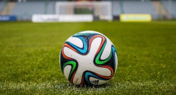 サッカーワールドカップ強化試合、日本対カナダの試合やってますね〜⚽