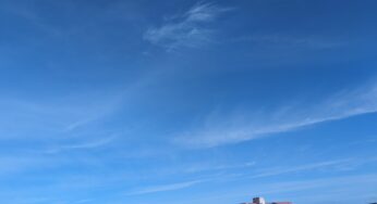 ブログあげるの遅れましたが、4月１日の午前中に上空を舞う龍をみたんですが🐲